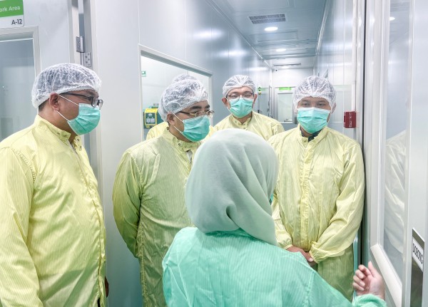 參觀印尼工廠.jpg 參觀印尼工廠.jpg